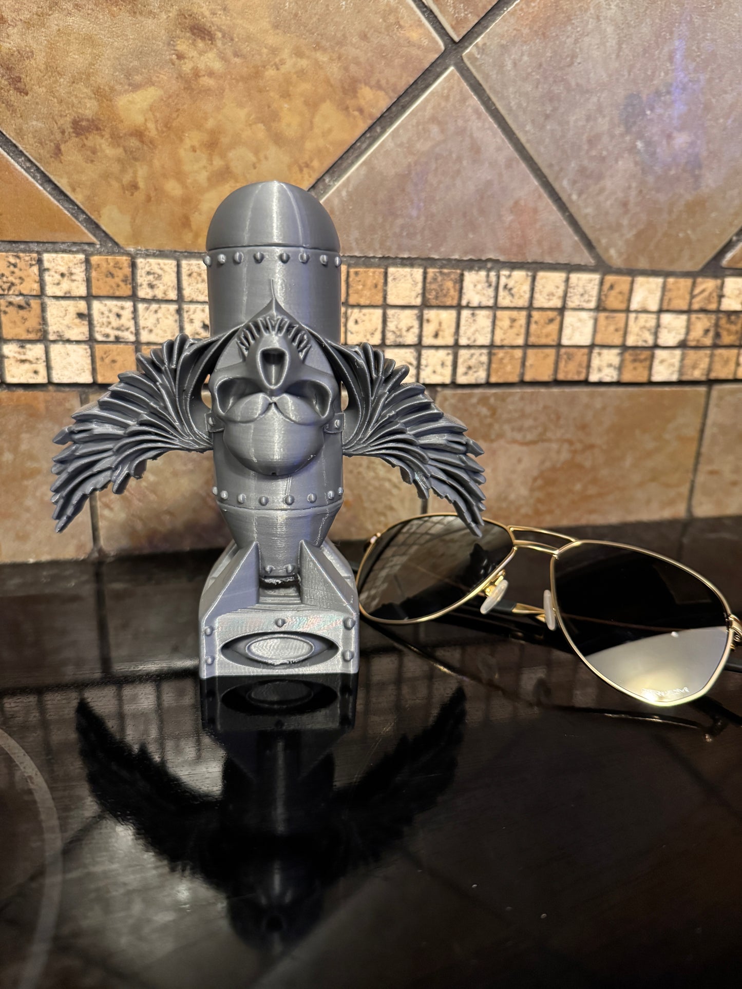 Share FDM Oaklie Bomb Run Skull Winged Torpedo Collectors Sunglasses Display Piece