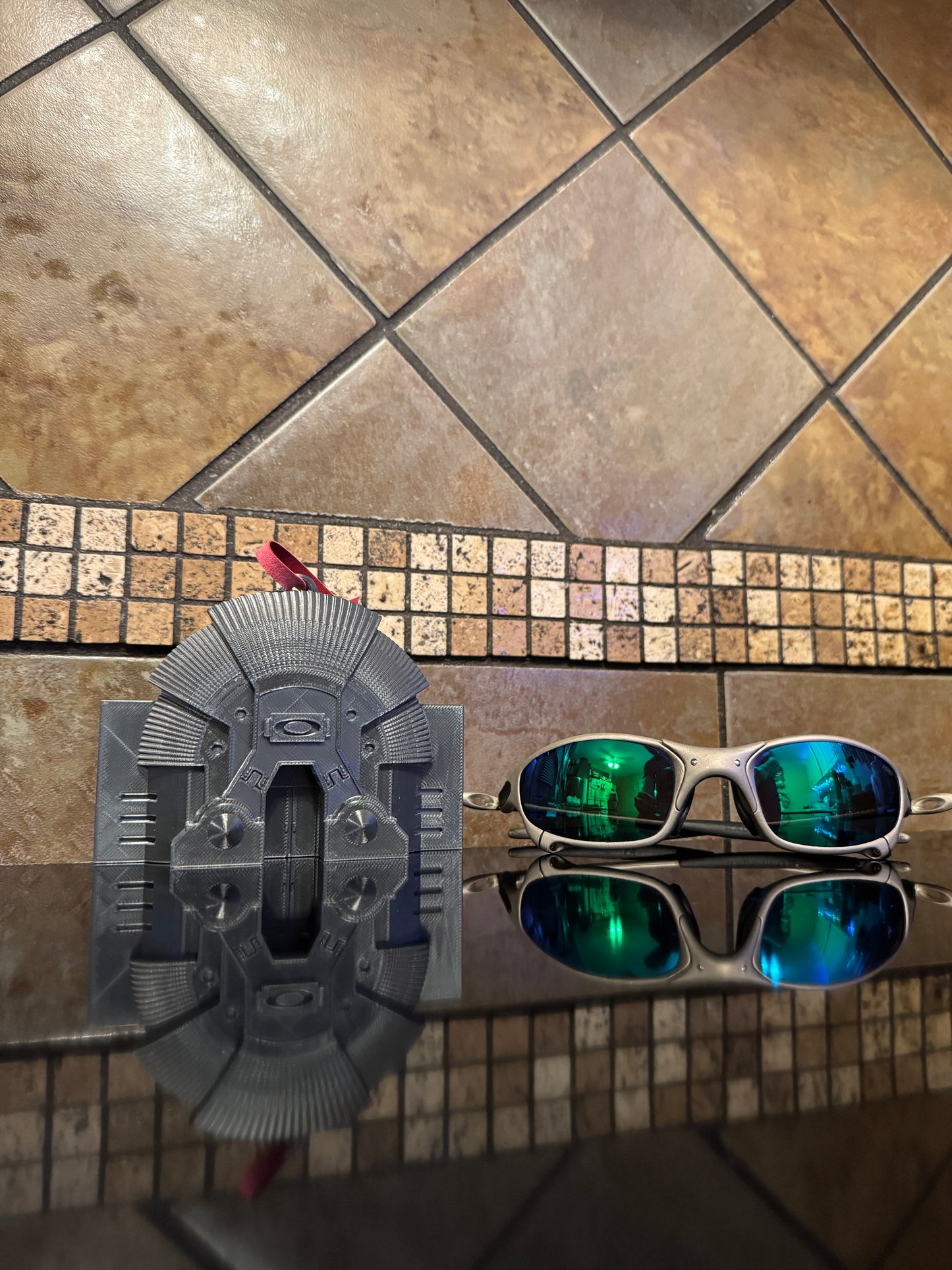 FDM Oaklie Bunker Christmas Tree Ornament - Gunmetal Silk - Tree Décor