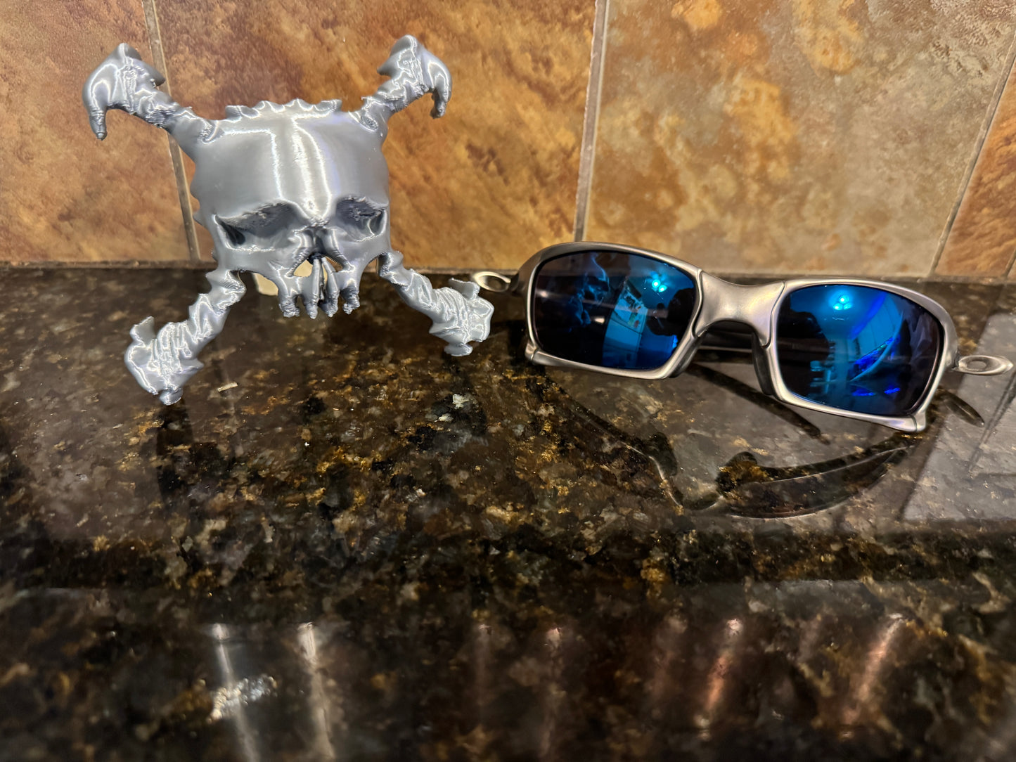 Share FDM Oaklie "Vector"