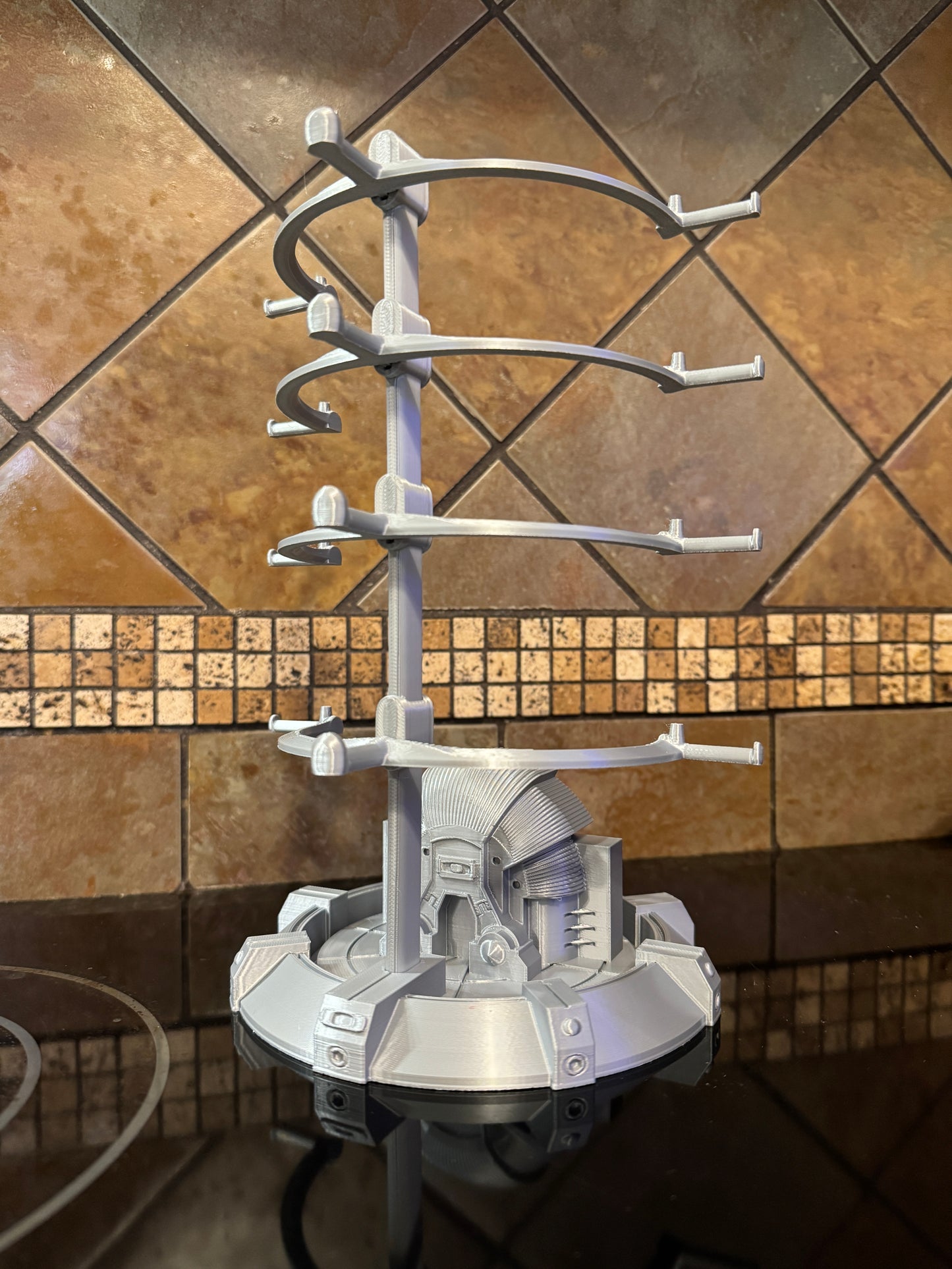 Oaklie Sunglasses Stand - One Icon Building