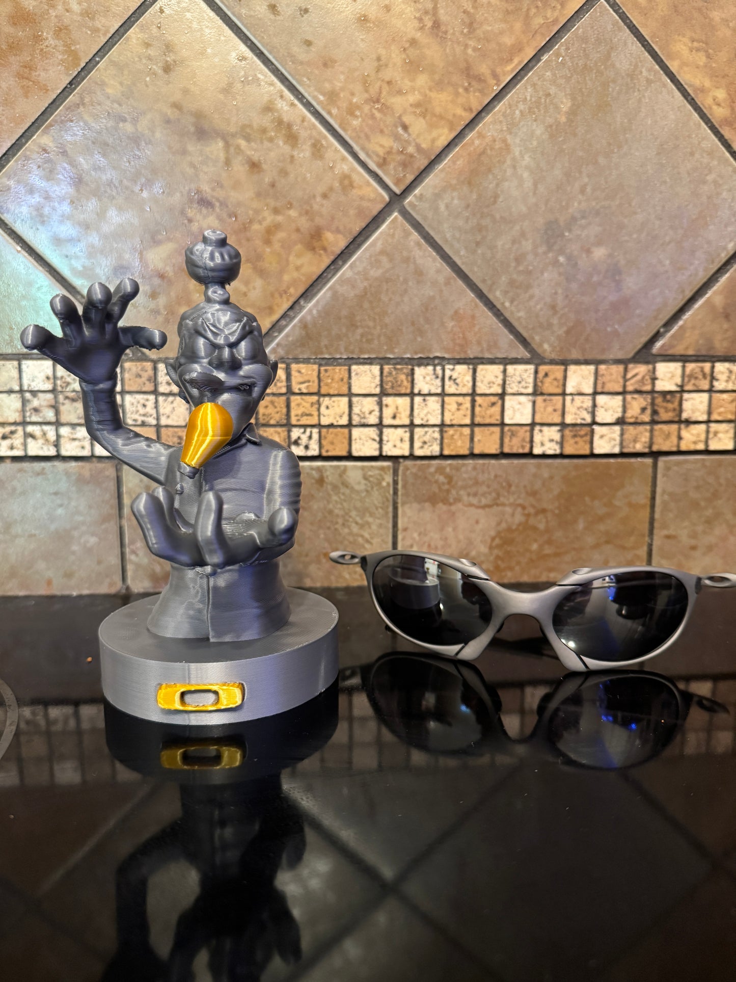 FDM Oaklie Mad Science X-Resin Sunglasses Stand Display Case Piece