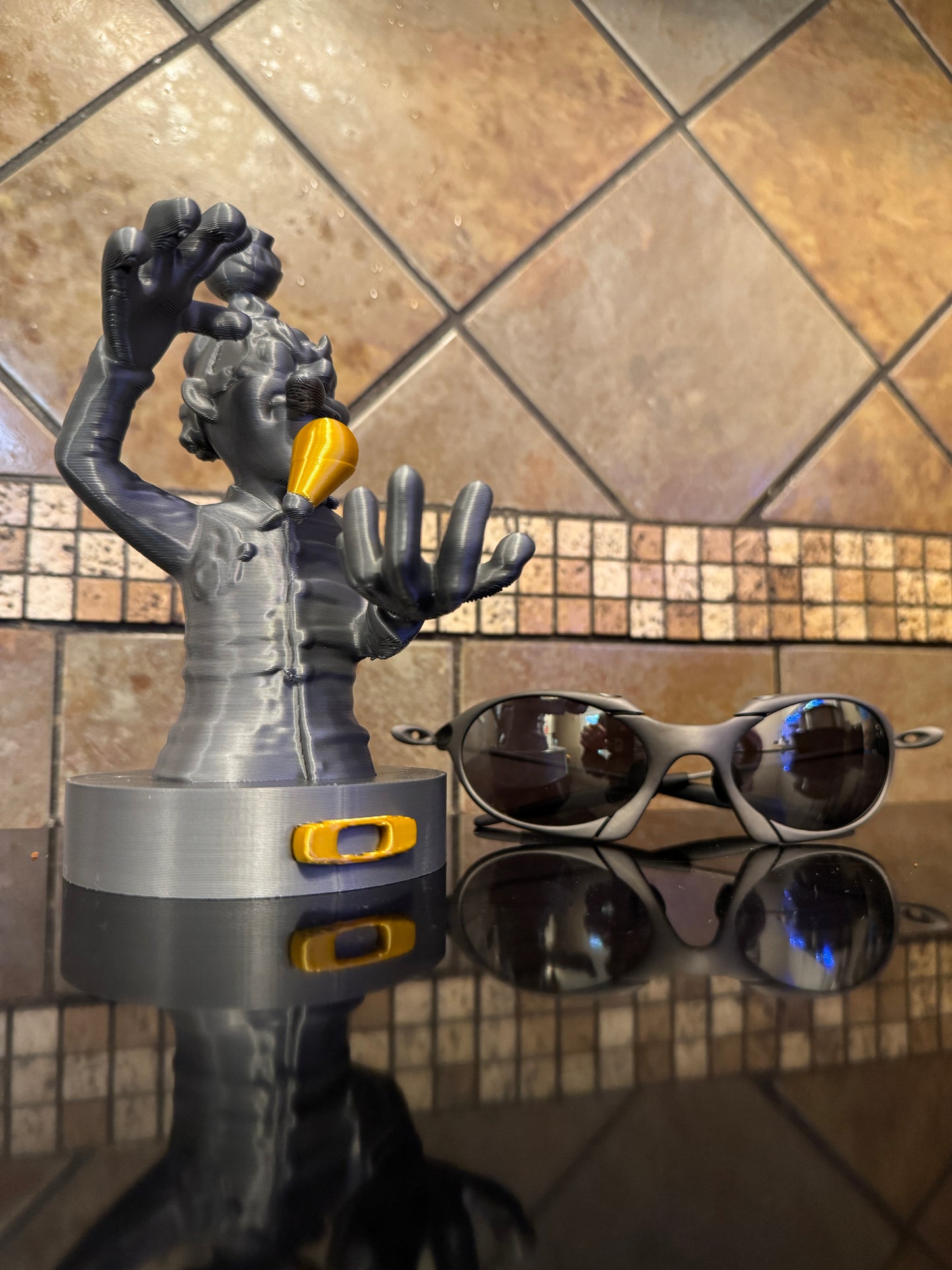 FDM Oaklie Mad Science X-Resin Sunglasses Stand Display Case Piece