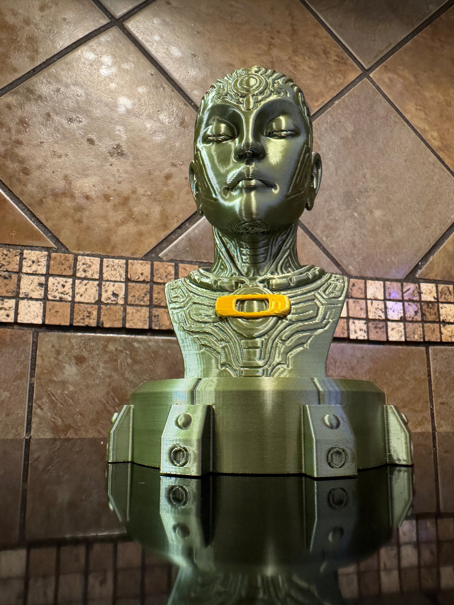 FDM Oaklie Themed "Vishn-O" Display Case Glorifier – Peridot Green Silk & Metallic Gold – 5.5" x 3"