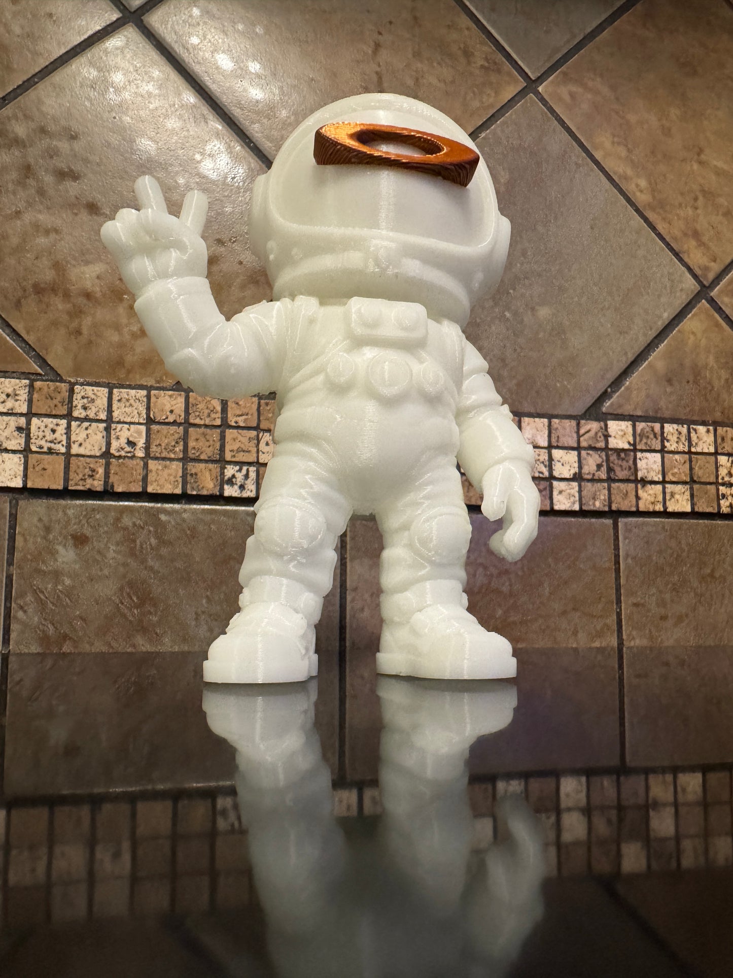 Oaklie Style "O-Naut" Astronaut Themed Display Case Glorifier – Glow in the Dark