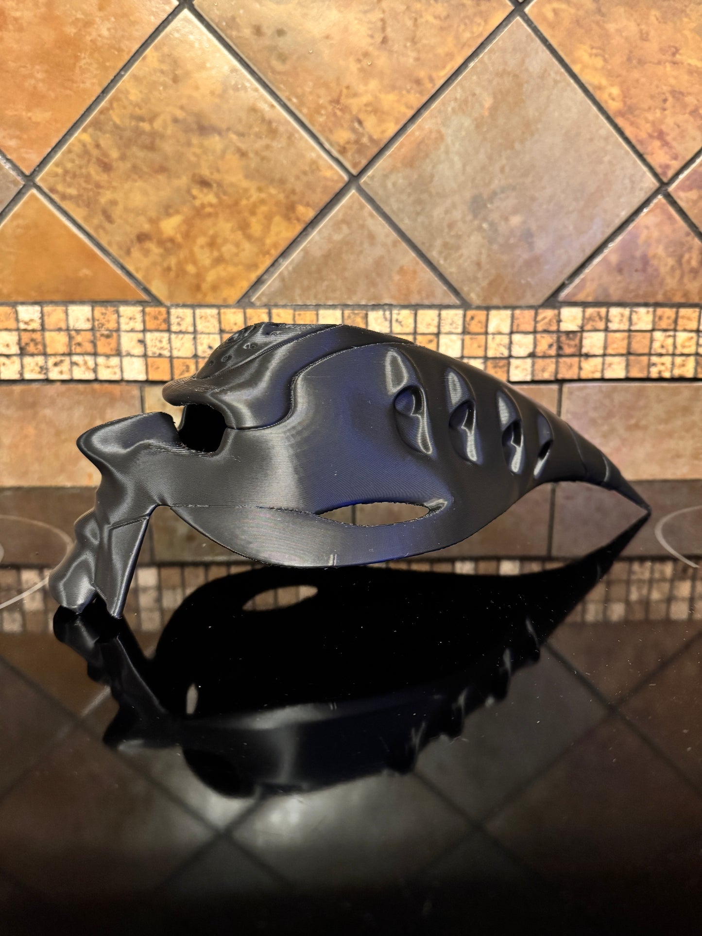 Oaklie Alien Bob Head Display X-Resin Case Glorifier & Sunglasses Stand