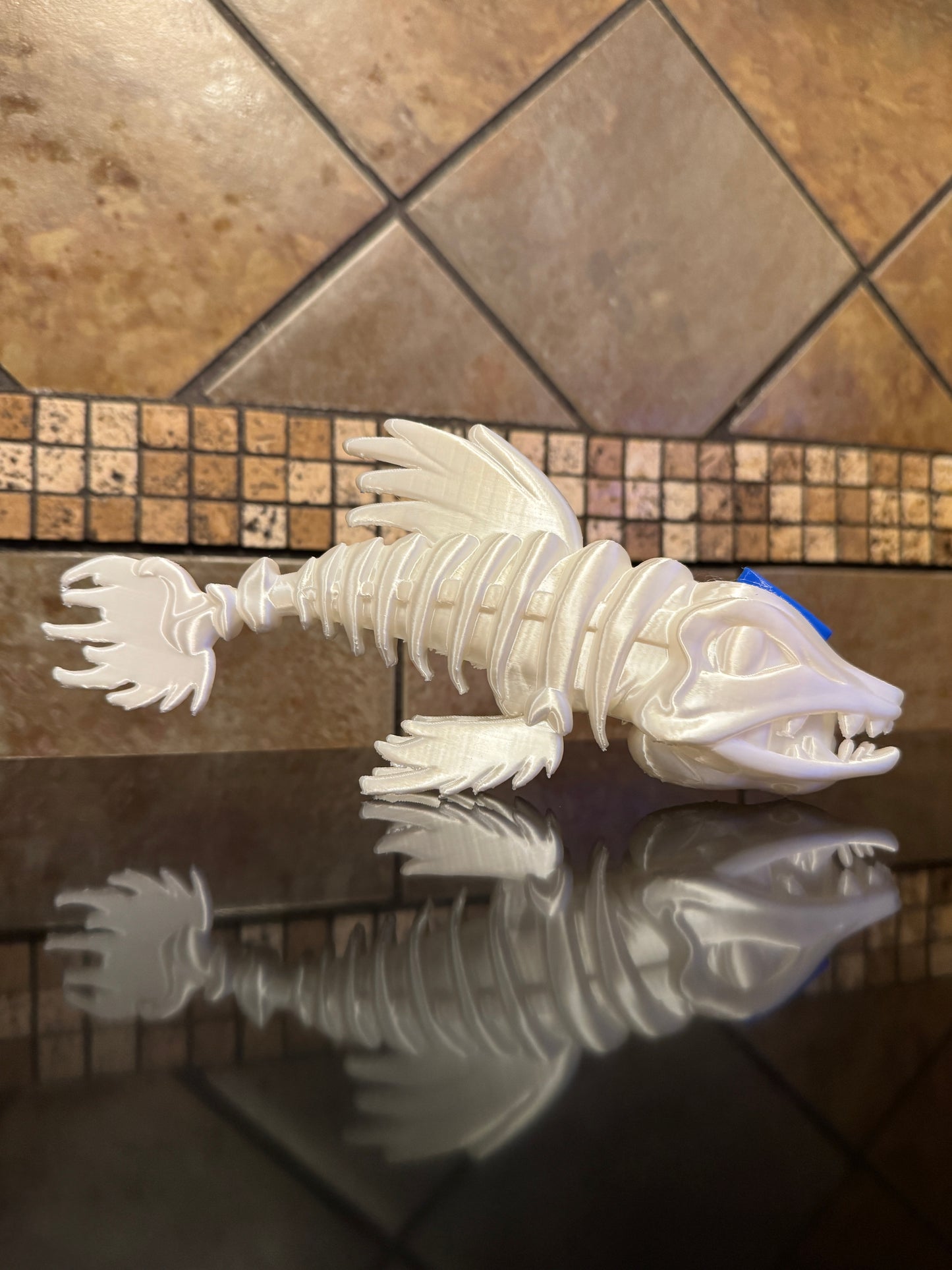 Oaklie Style "Cuda" Bones Sunglasses Stand & Display Case Glorifier – 8\" × 3.75\" × 1.75\"