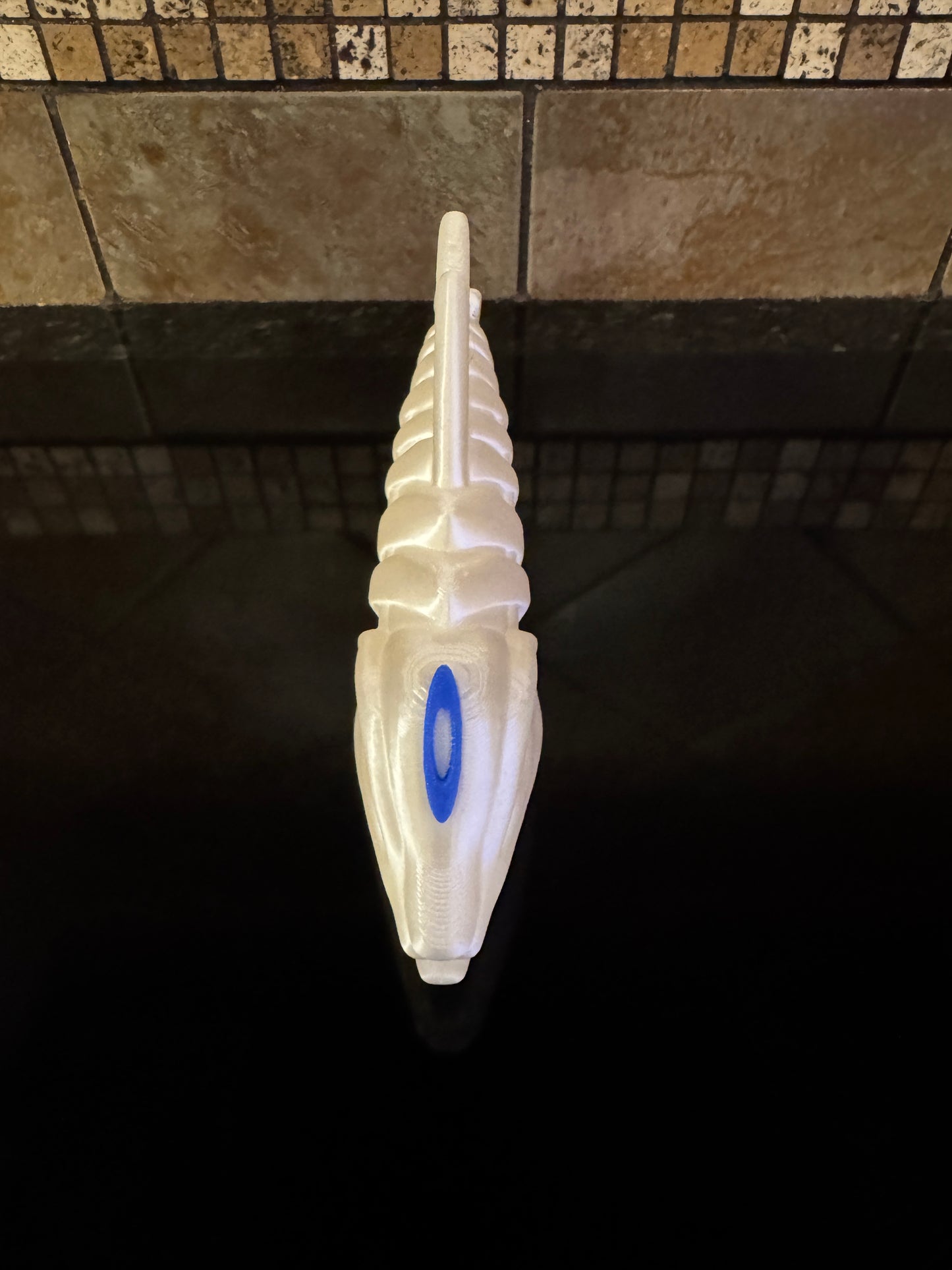 Oaklie Style "Cuda" Bones Sunglasses Stand & Display Case Glorifier – 8\" × 3.75\" × 1.75\"