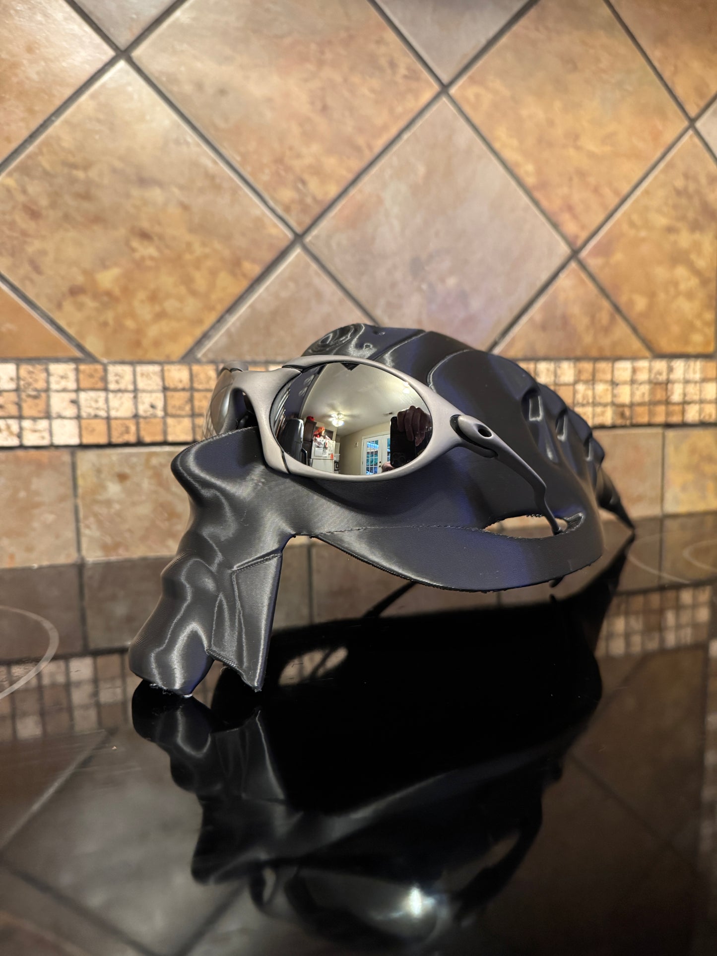 Oaklie Alien Bob Head GIANT Display Case Glorifier Sunglasses No Stand