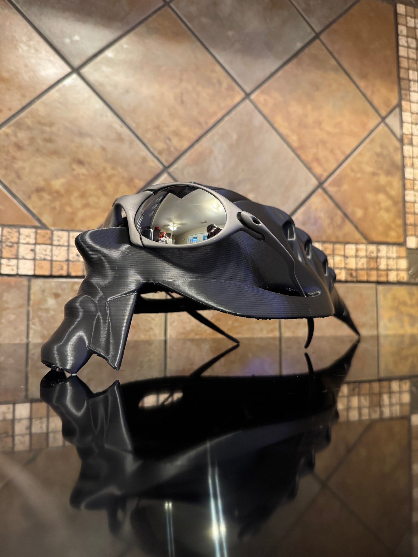 Oaklie Alien Bob Head GIANT Display Case Glorifier Sunglasses No Stand