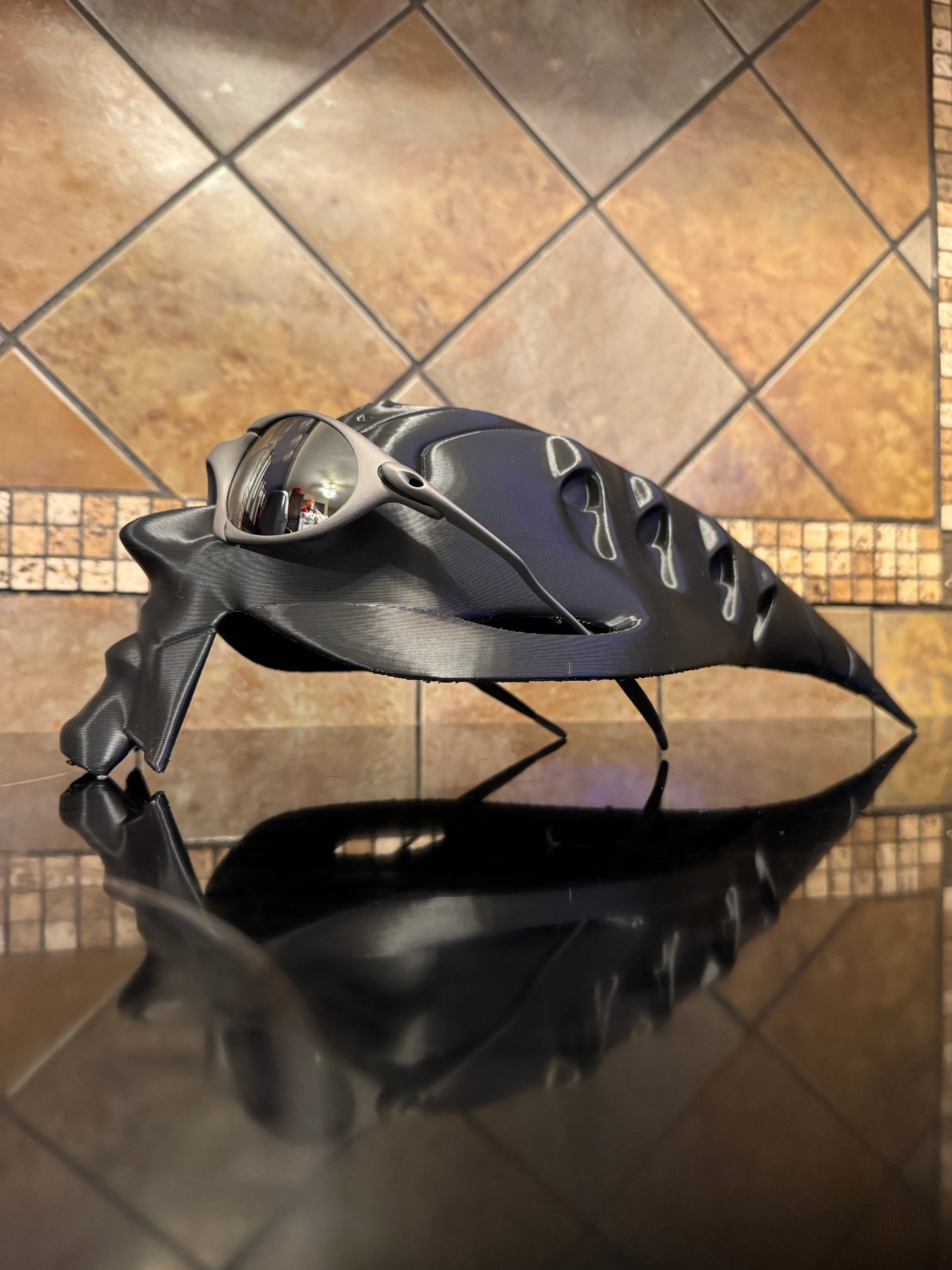 Oaklie Alien Bob Head GIANT Display Case Glorifier Sunglasses No Stand