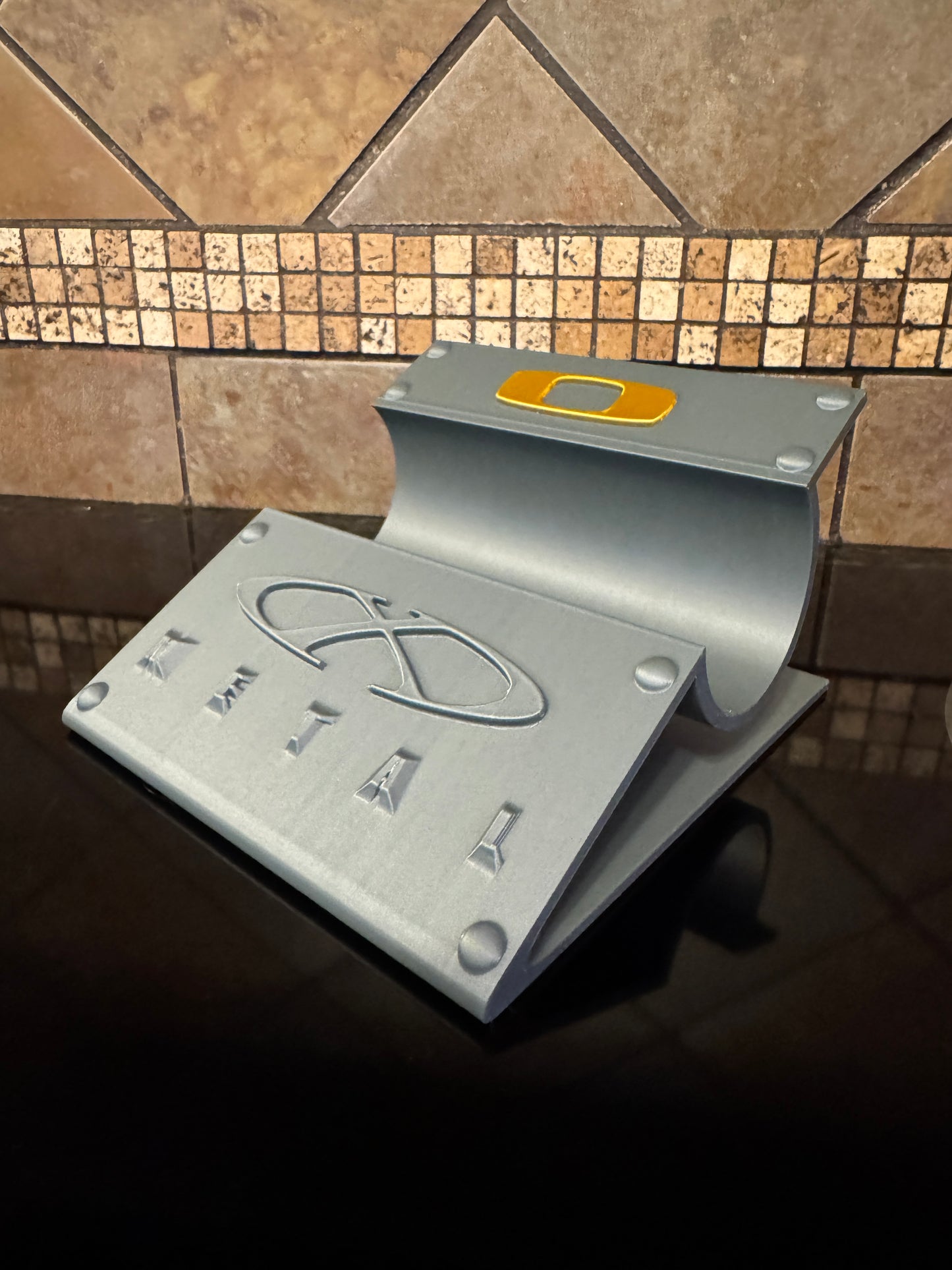 Oaklie X-Metal Sunglasses Stand Display Embossed Logo