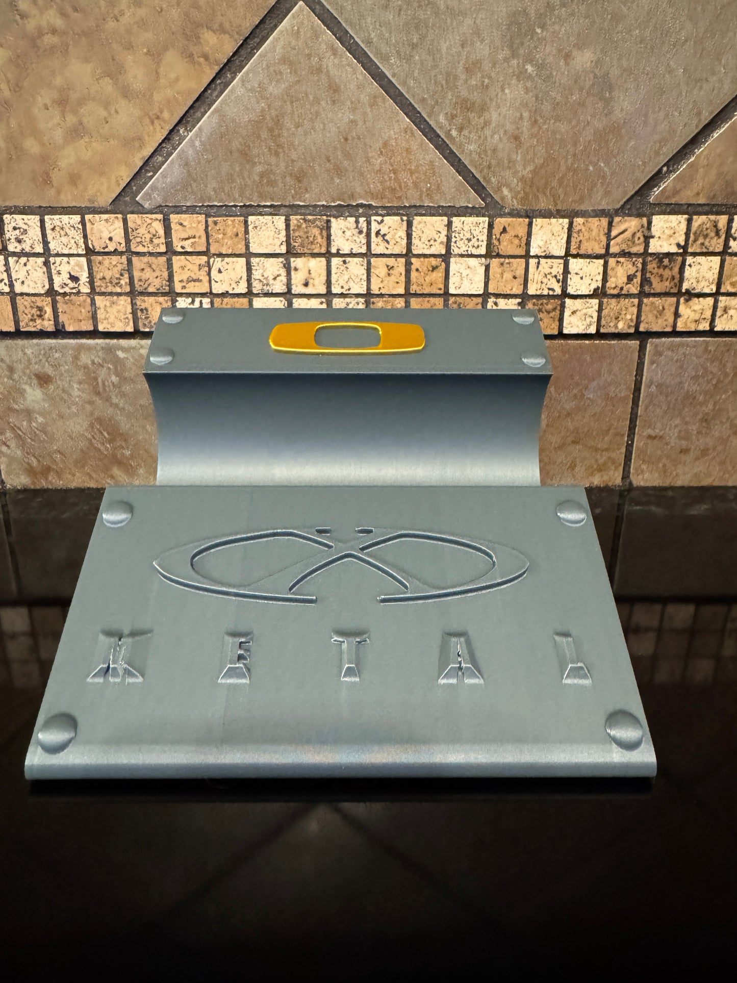 Oaklie X-Metal Sunglasses Stand Display Embossed Logo