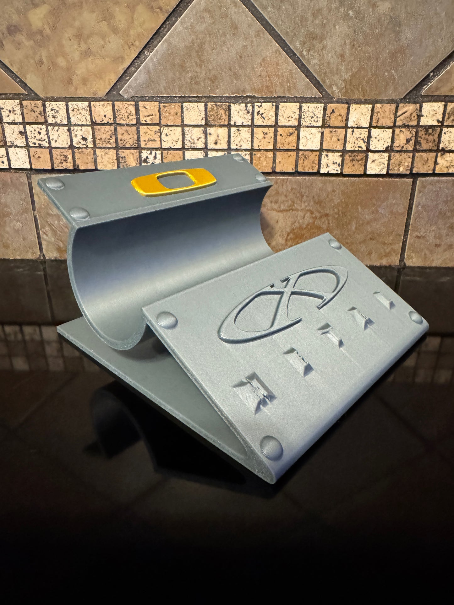 Oaklie X-Metal Sunglasses Stand Display Embossed Logo