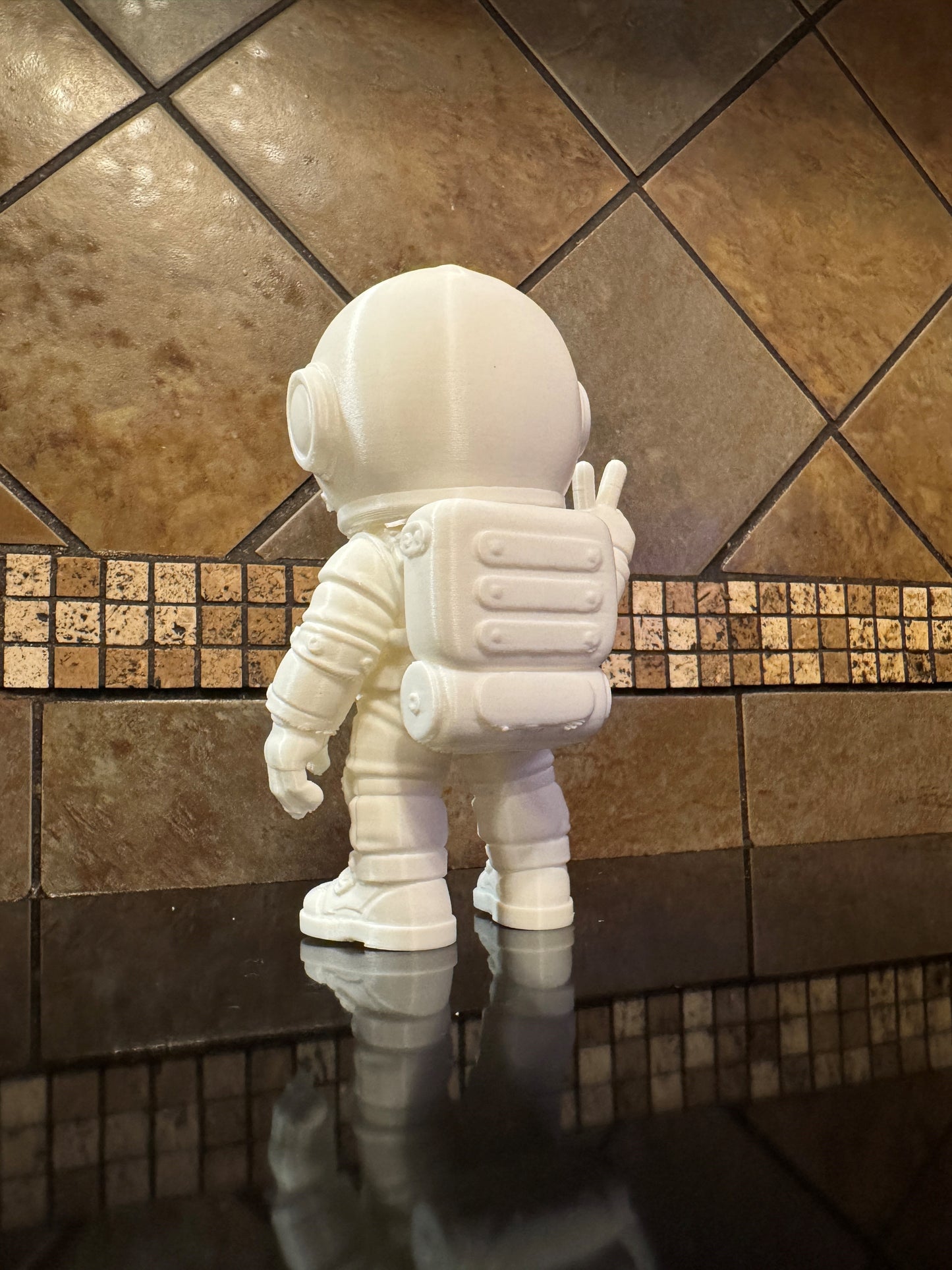 Oaklie Style "O-Naut" Astronaut Themed Display Case Glorifier – 6" Tall x 4.5"